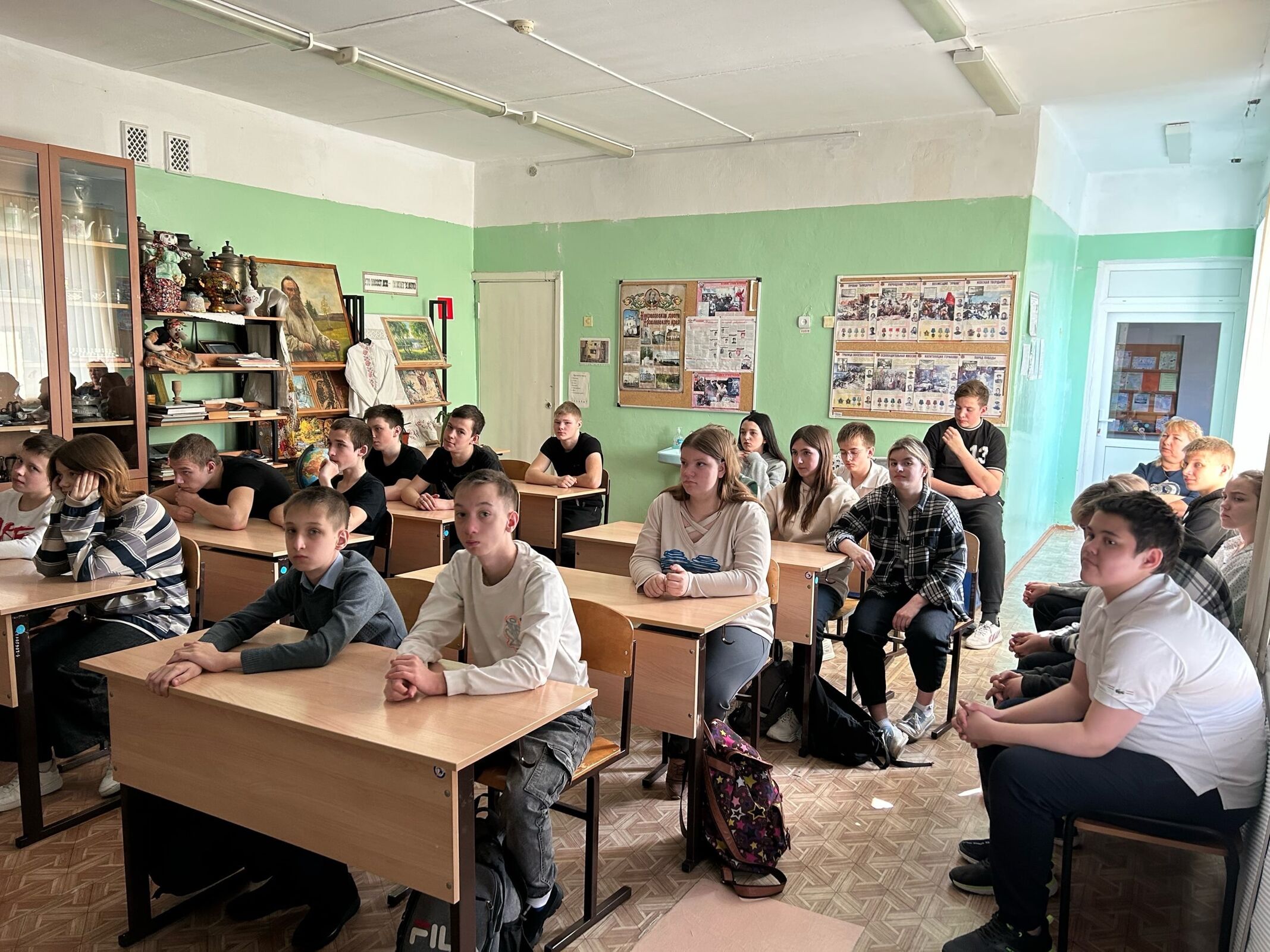 Дети из Емишевской школы прошли медиапрофилактику по нацпроекту