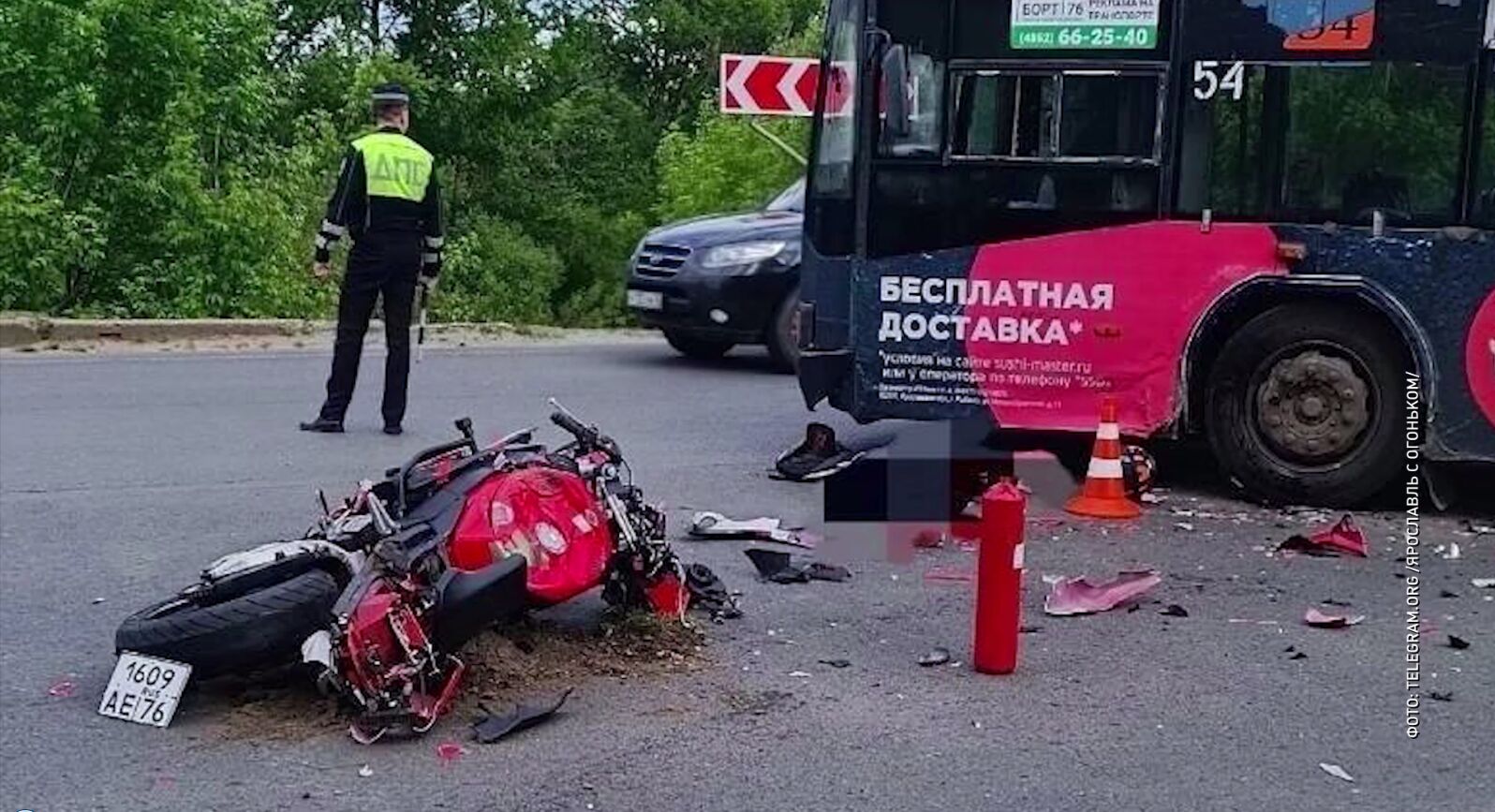 Появилось видео серьезной аварии, случившейся накануне в Рыбинске |  07.06.2023 | Ярославль - БезФормата