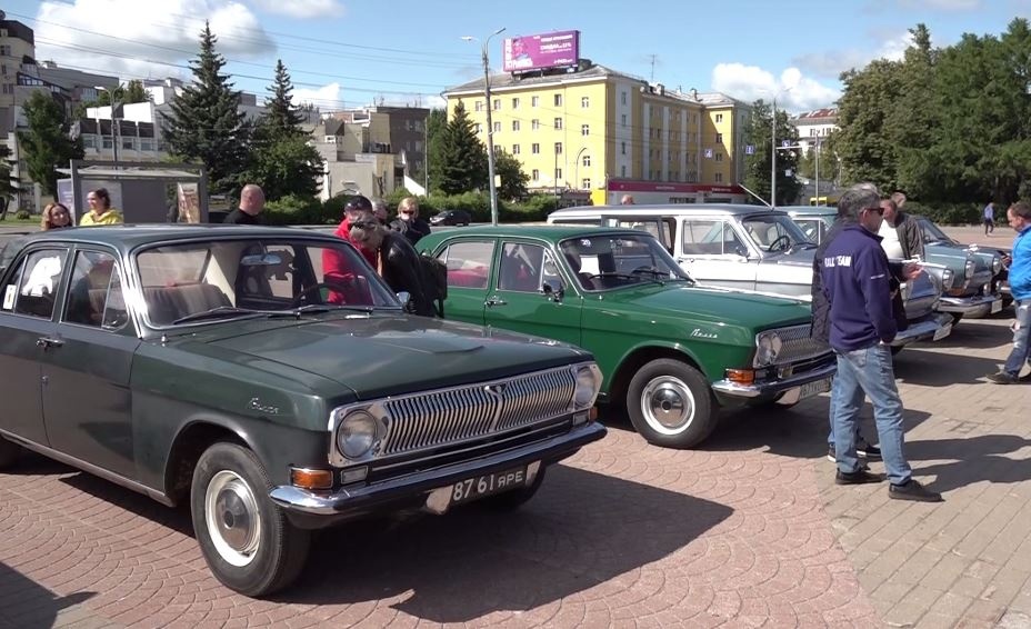 В Ярославле состоялось ралли классических автомобилей «Медведь»