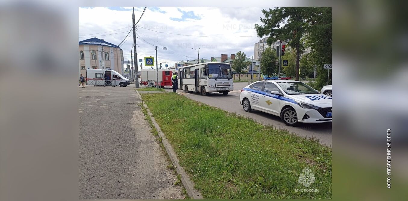 В Рыбинске рейсовый автобус сбил мужчину | Первый ярославский телеканал