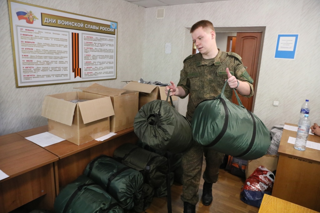 Добровольные помощники из Ярославской области направились в СВО