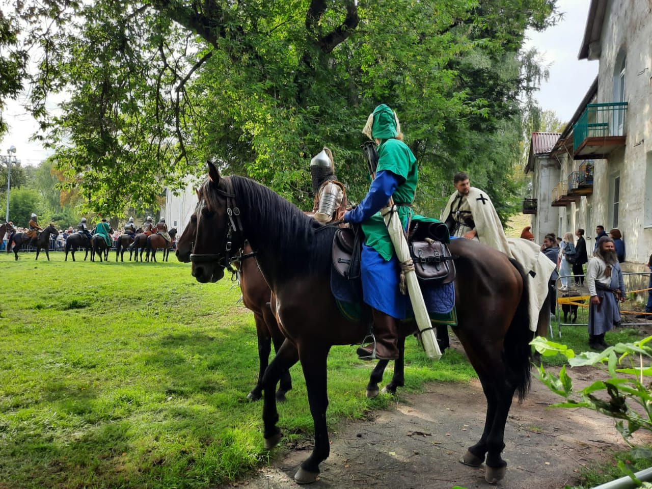 В Переславле прошла историческая реконструкция конного похода Александра Невского