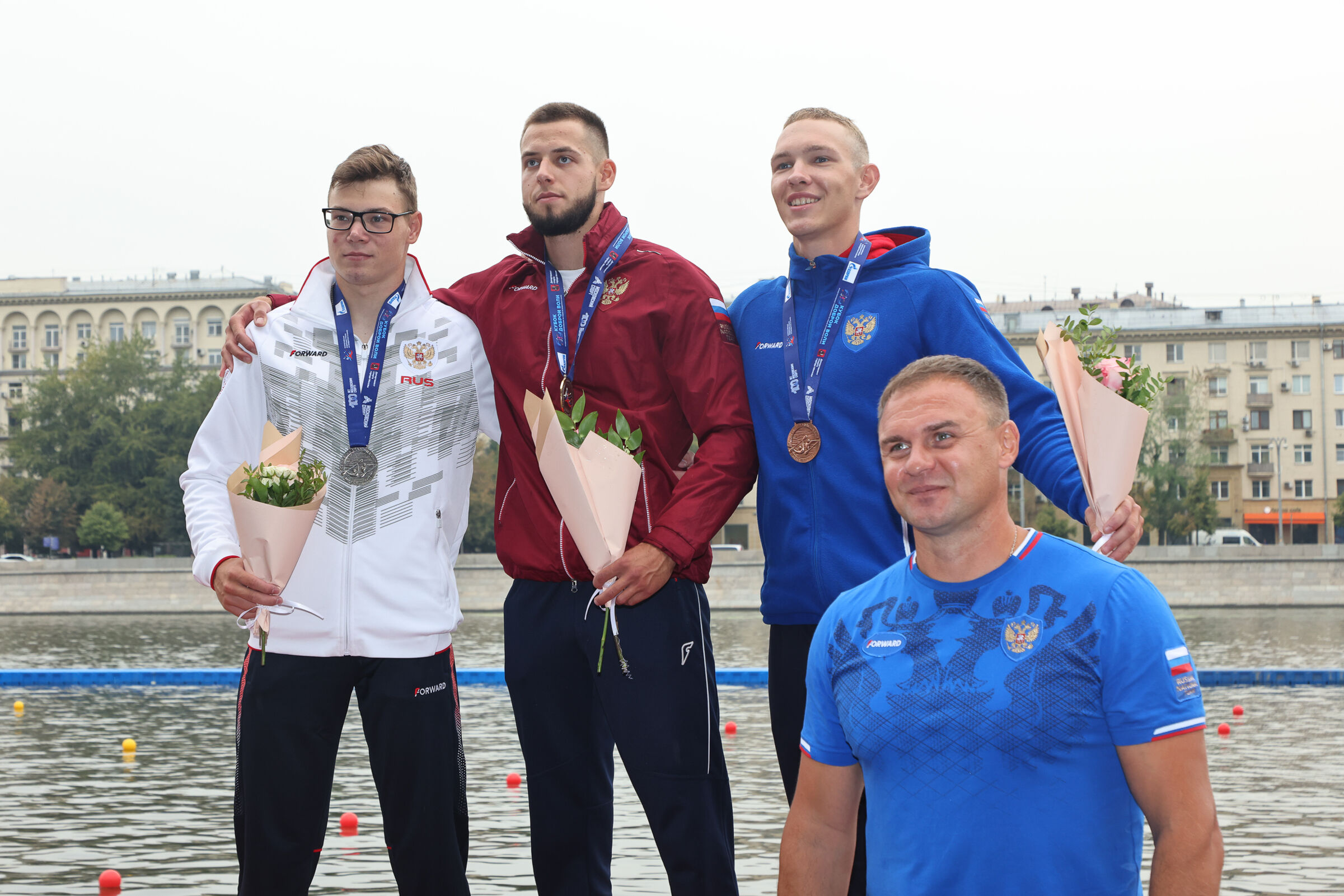 Золото, серебро и бронза: ярославец завоевал полный комплект медалей по гребле на байдарках и каноэ