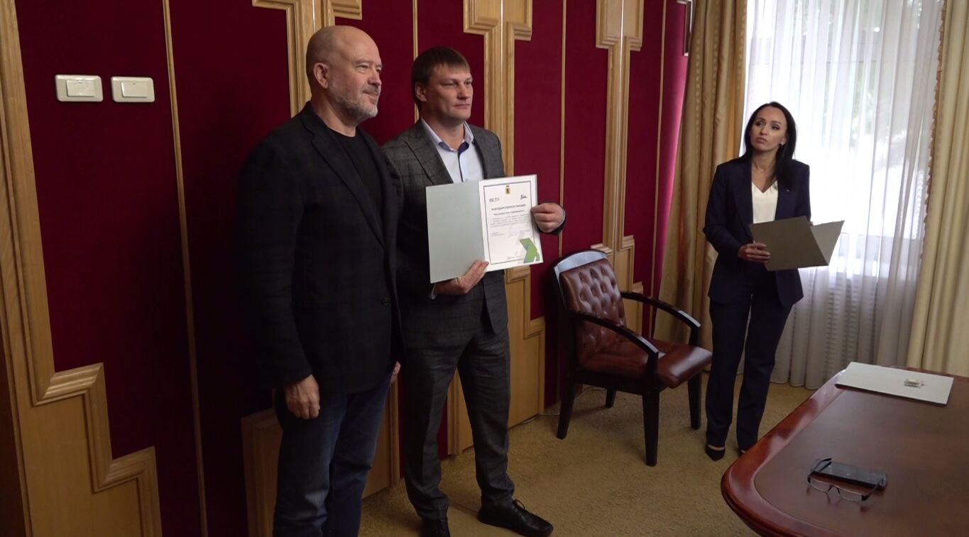 В правительстве Ярославской области наградили победителей регионального тура конкурса «Лидеры России»