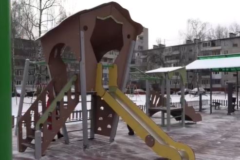 На три детских и спортивных площадки стало больше в Дзержинском районе Ярославля