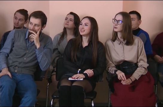 Ряды врачей Ярославской областной детской клинической больницы пополнили молодые специалисты