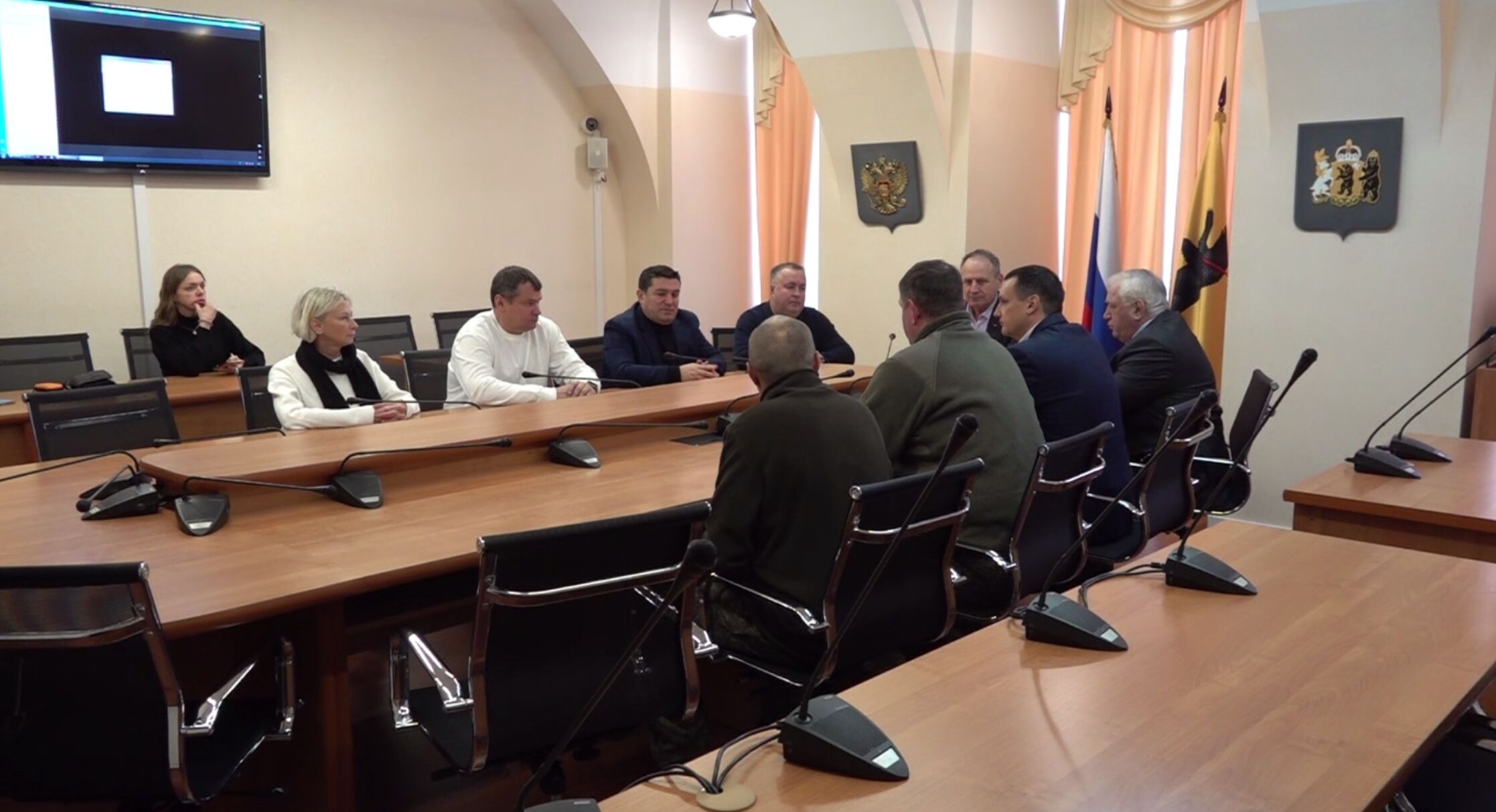 Депутаты Ярославской областной Думы встретились с участниками специальной военной операции