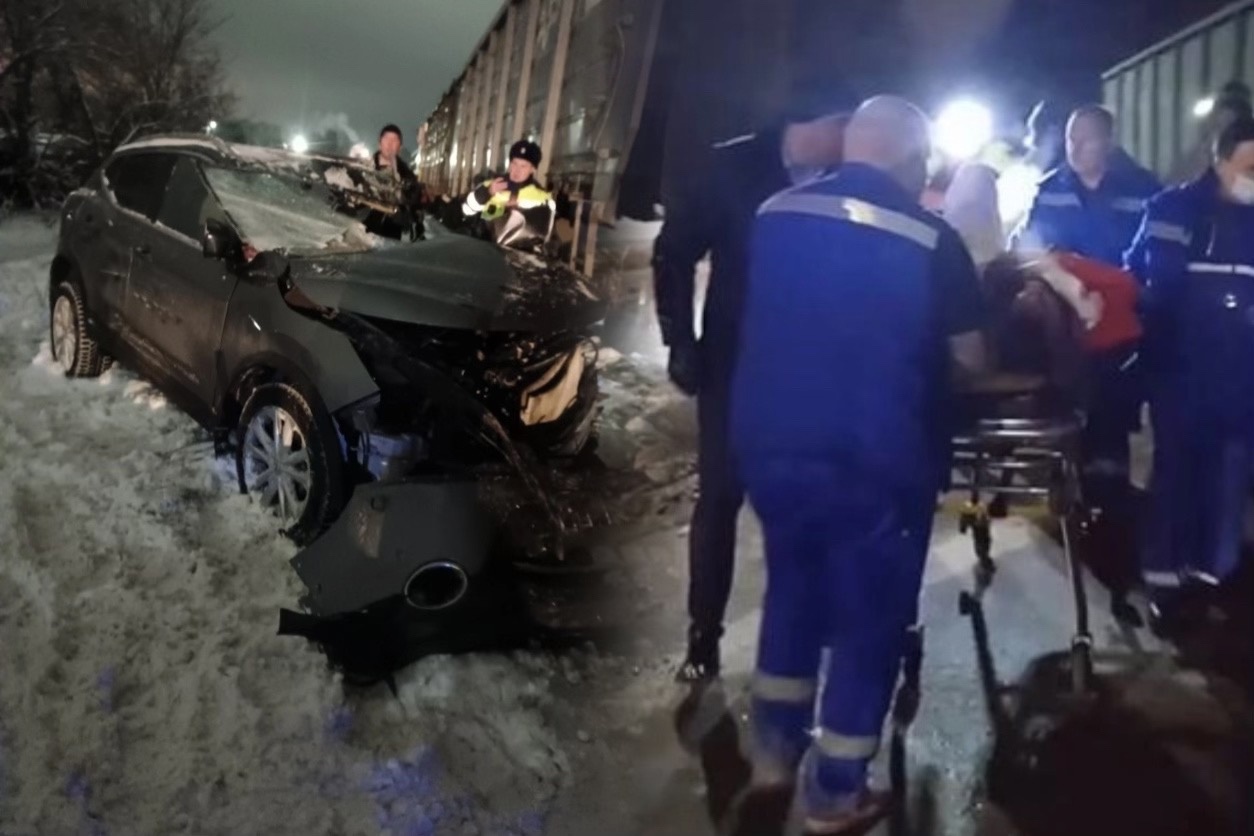 В Ярославле автомобиль с детьми попал под поезд