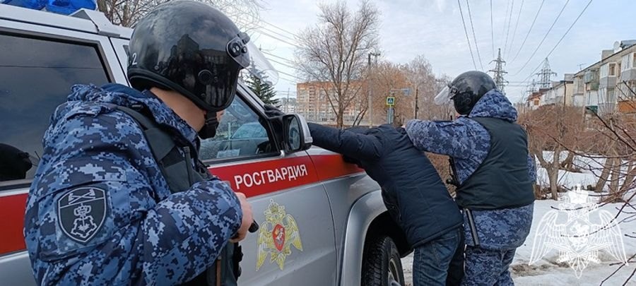 Пришлось нажать тревожную кнопку: медики скорой помощи рассказали о сложном выезде в Ярославле