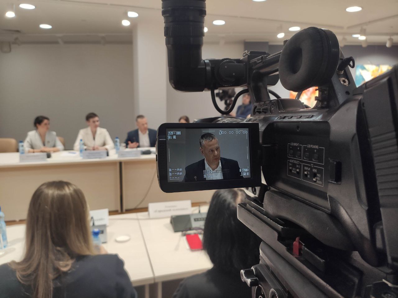 Михаил Евраев провел трехчасовую пресс-конференцию с главными редакторами областных СМИ
