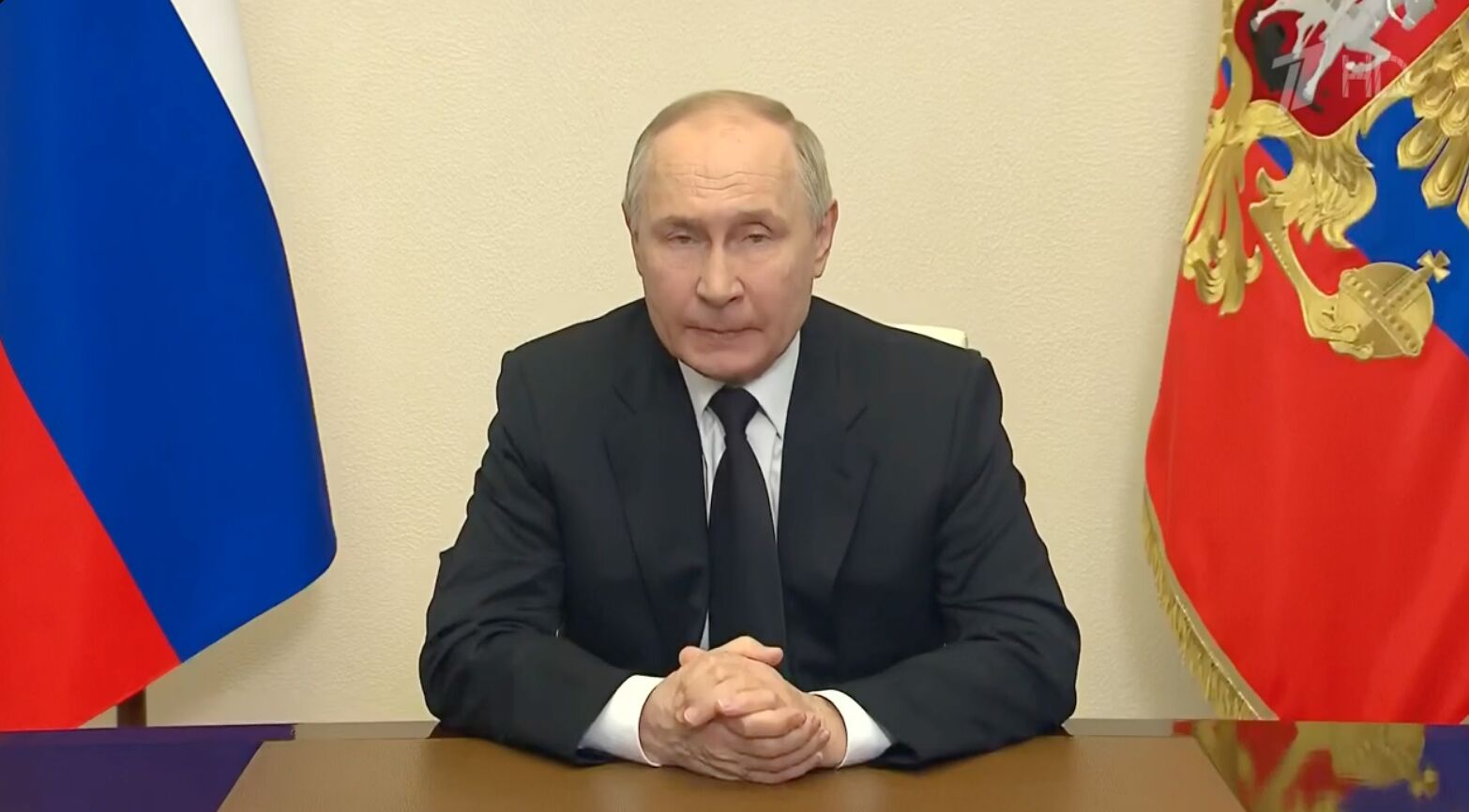 Владимир Путин объявил 24 марта днем общенародного траура