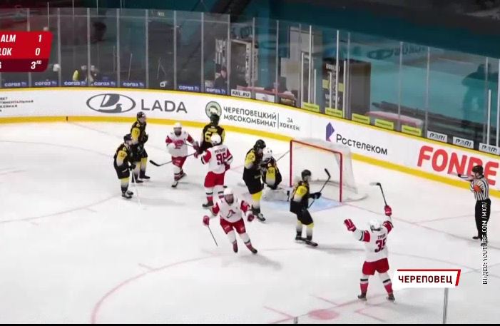 Молодежная хоккейная команда «Локо» вышла в следующий раунд Кубка Харламова