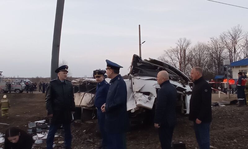 Семьям погибших в ДТП с поездом под Переславлем выплатят по миллиону рублей