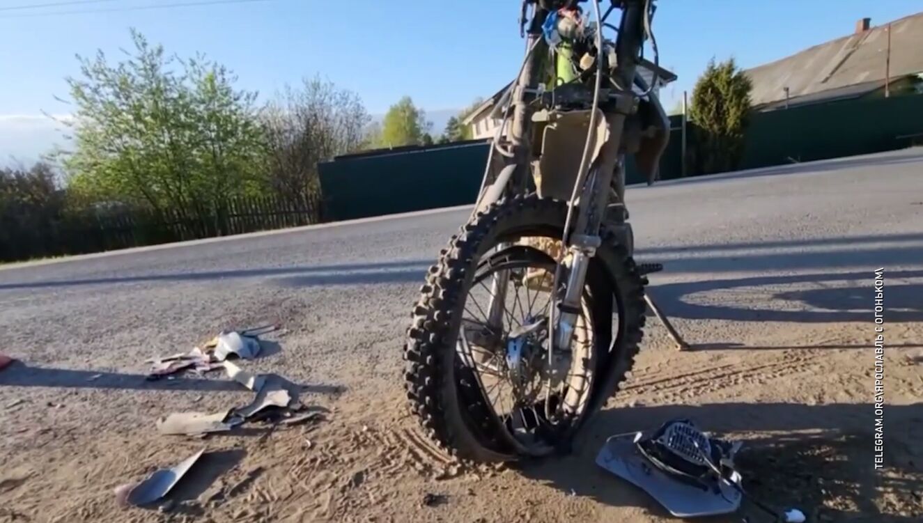 Подростки устроили ДТП на мотоцикле в Рыбинском районе и попали в больницу
