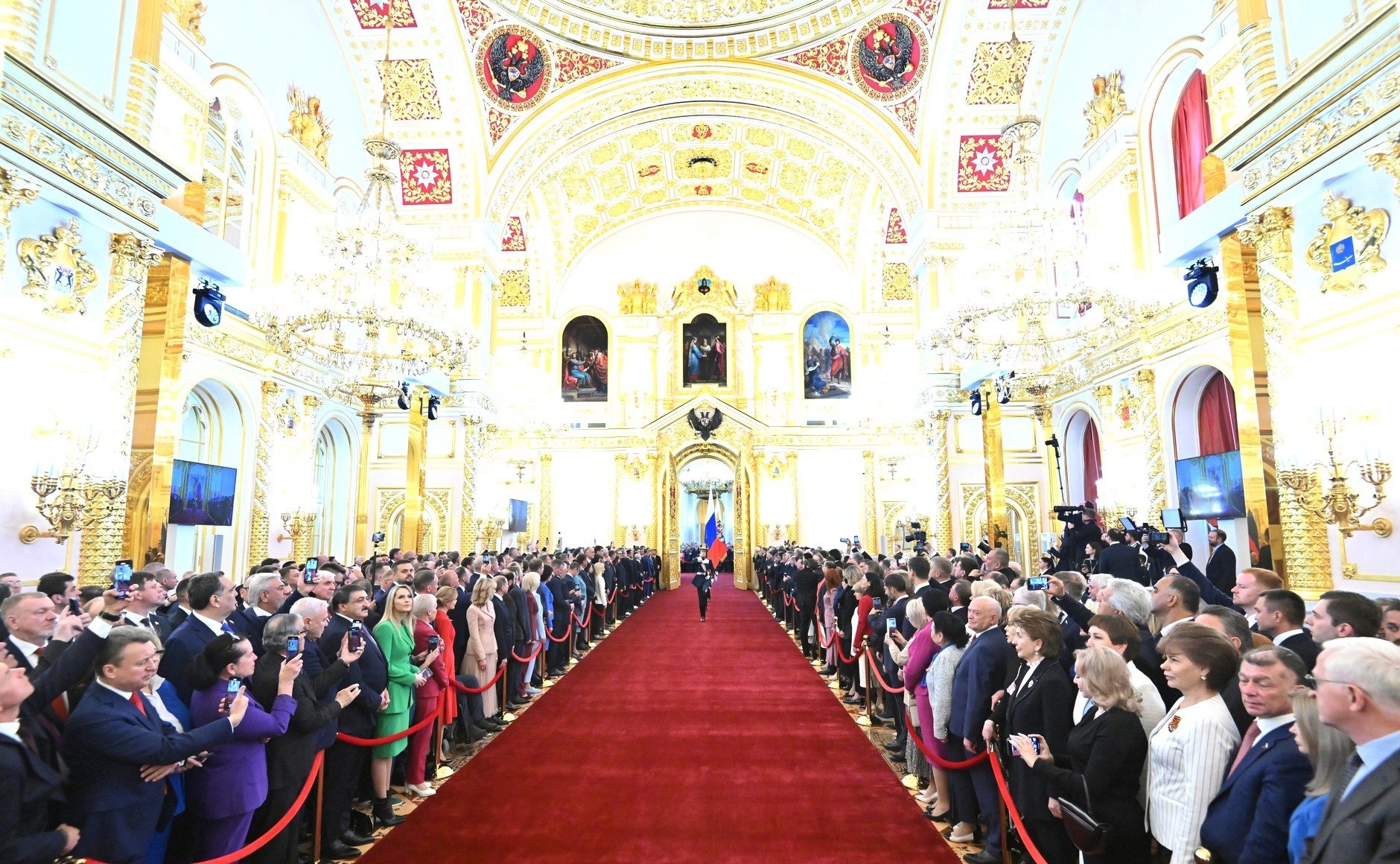 Губернатор Михаил Евраев присутствовал на инаугурации президента России