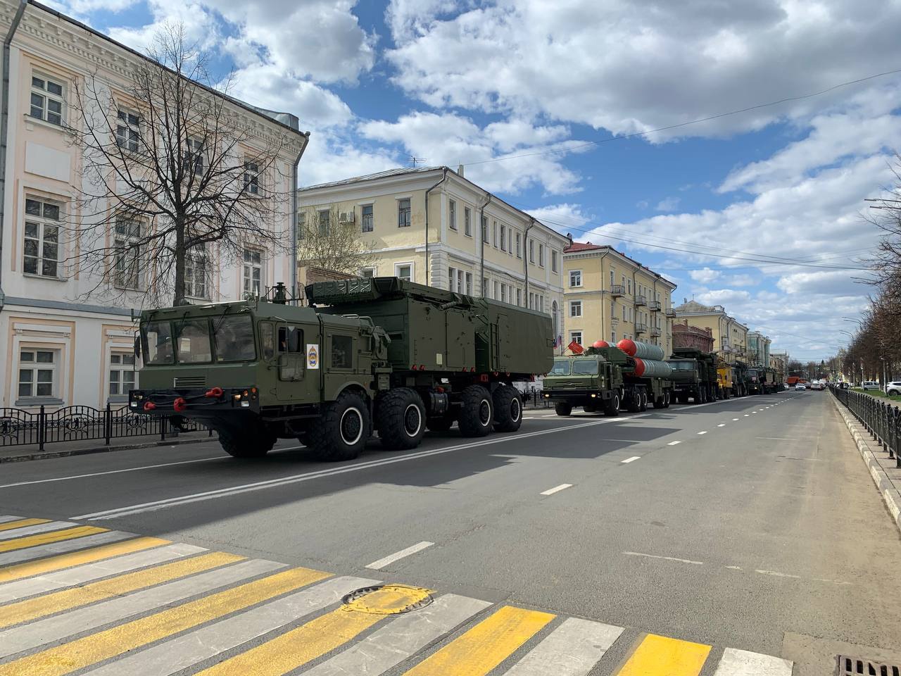 Стал известен маршрут проезда военной техники по Ярославлю 9 мая 2024 |  Первый ярославский телеканал