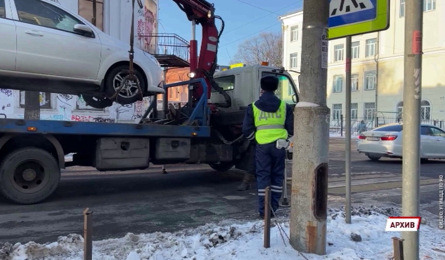 Водители Ярославской области заплатят более 8 миллионов рублей за парковку на газонах