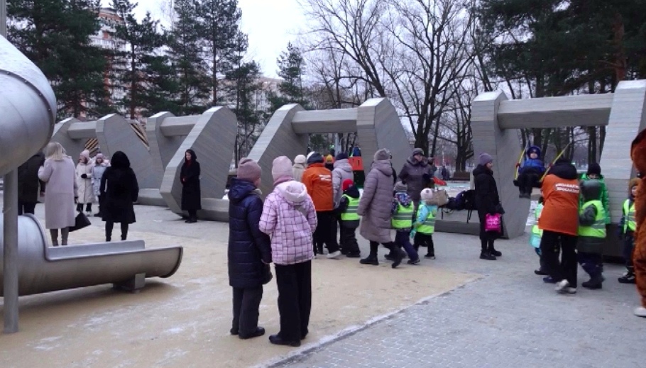 В ярославском парке 30-летия Победы появилась необычная детская площадка