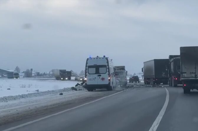 В сети появились кадры трагедии: в ДТП под Переславлем-Залесским погиб 19-летний молодой человек