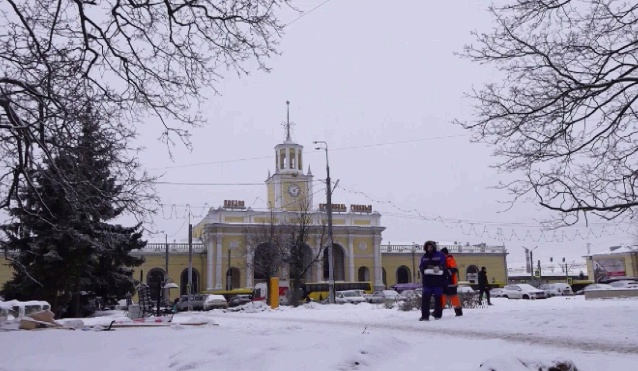 Стала известна причина переноса открытия парковки у Ярославля-Главного