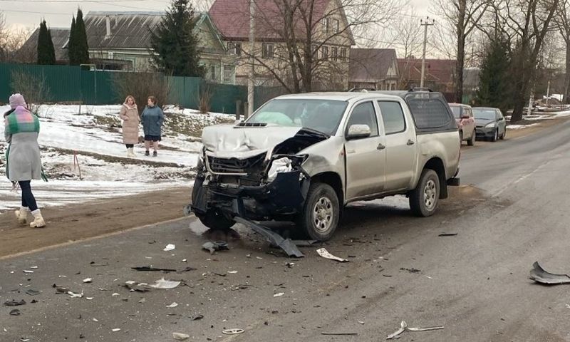 В массовом ДТП под Переславлем-Залесским пострадали три человека