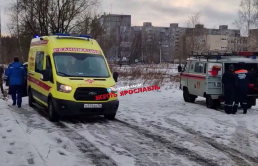 В Ярославле школьница сорвалась с недостроя и пролетела три этажа